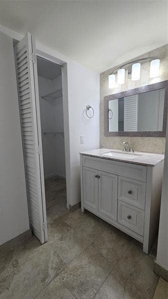 Building Photo - 2815 N Course Dr