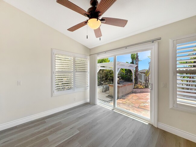 Building Photo - Great 4B/2.5BA House in Scripps Ranch!