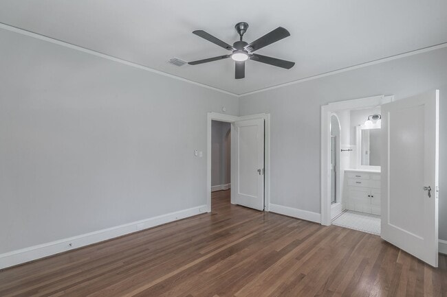 Building Photo - WONDERFUL BERKELEY LOCATION!  Immaculate One Story Craftsman!