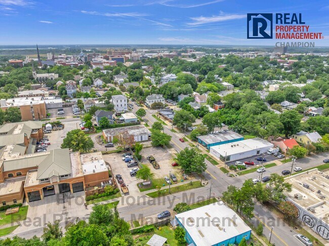 Building Photo - Newly Constructed 3 BD 2.5 BA w/Open Floor Plan