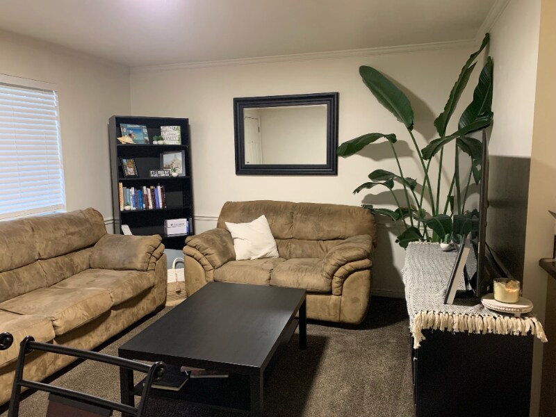 Building Photo - 577 N 100 W St