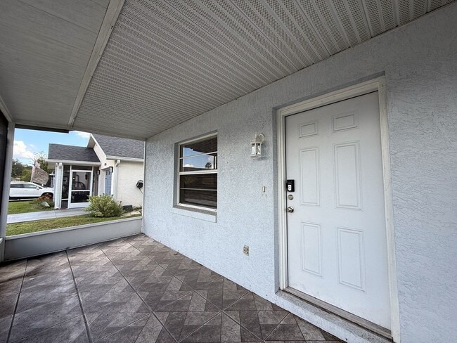 Building Photo - 4719 Silver Cir