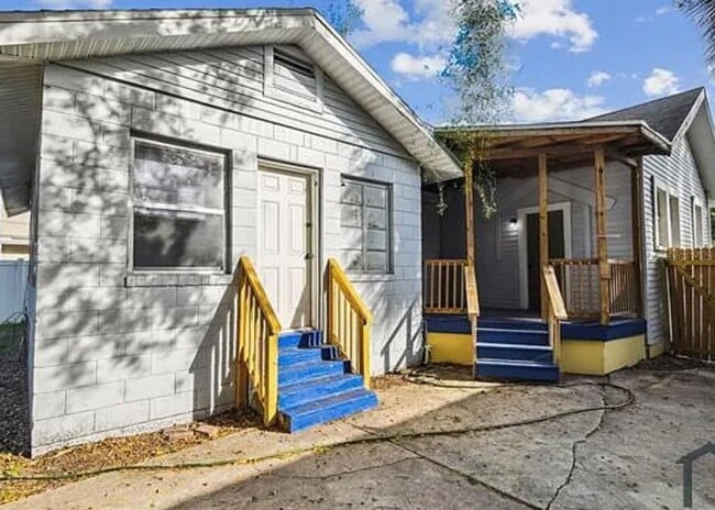 Building Photo - 1913 W Lemon St