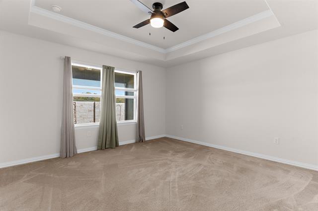 Building Photo - 825 Hidden Eddy Dr