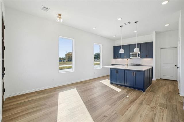 Building Photo - 1102 Bexar Ln