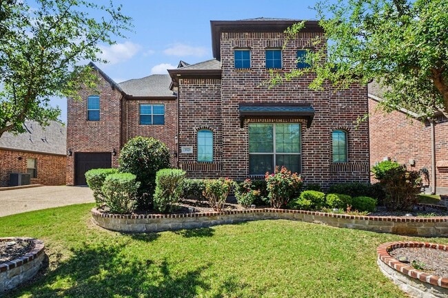 Building Photo - 3323 Royal Ridge Dr