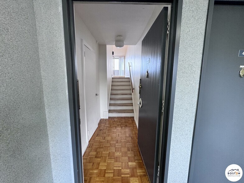 Building Photo - 132 Chiswick Rd