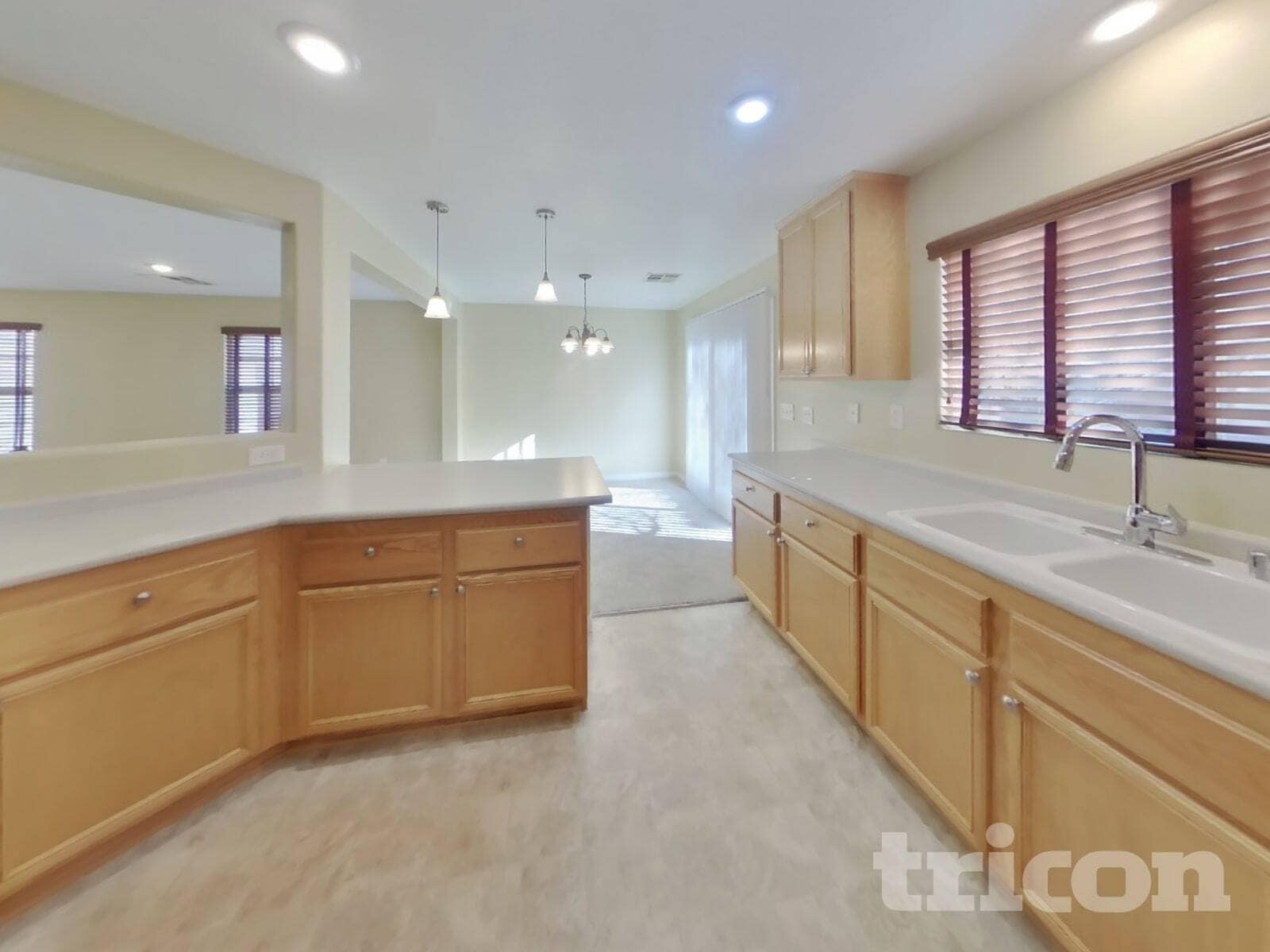 Building Photo - 10743 Iona Island Ave