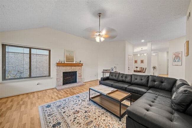 Building Photo - 12635 Ashford Chase Dr