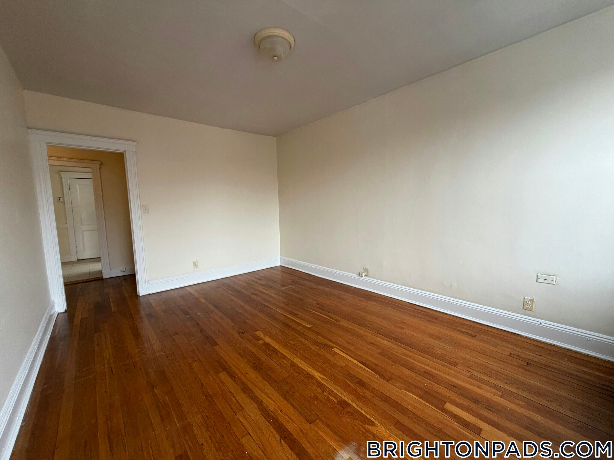 Building Photo - 131 Washington St