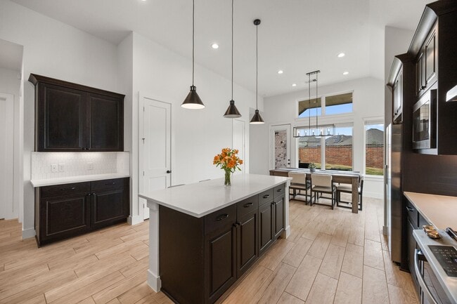 Building Photo - 3225 Isabella Fls Dr