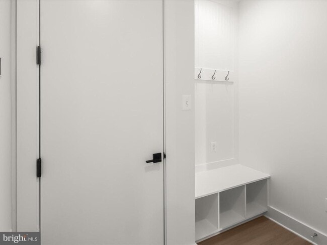 Building Photo - 14920 Dispatch St