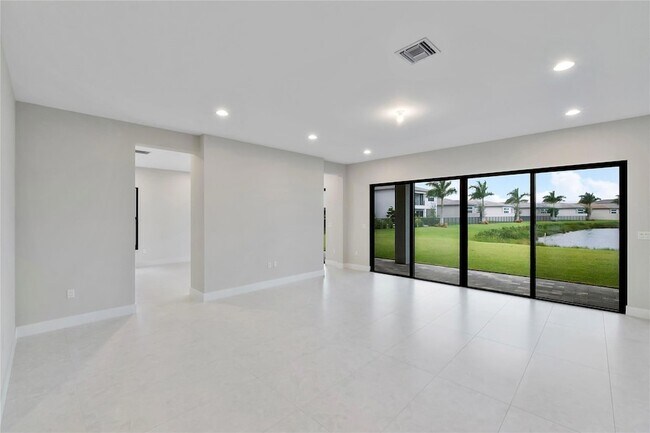 Building Photo - 20119 Pacific Dunes Dr