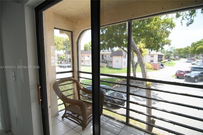 Building Photo - 20825 NE 8th Ct