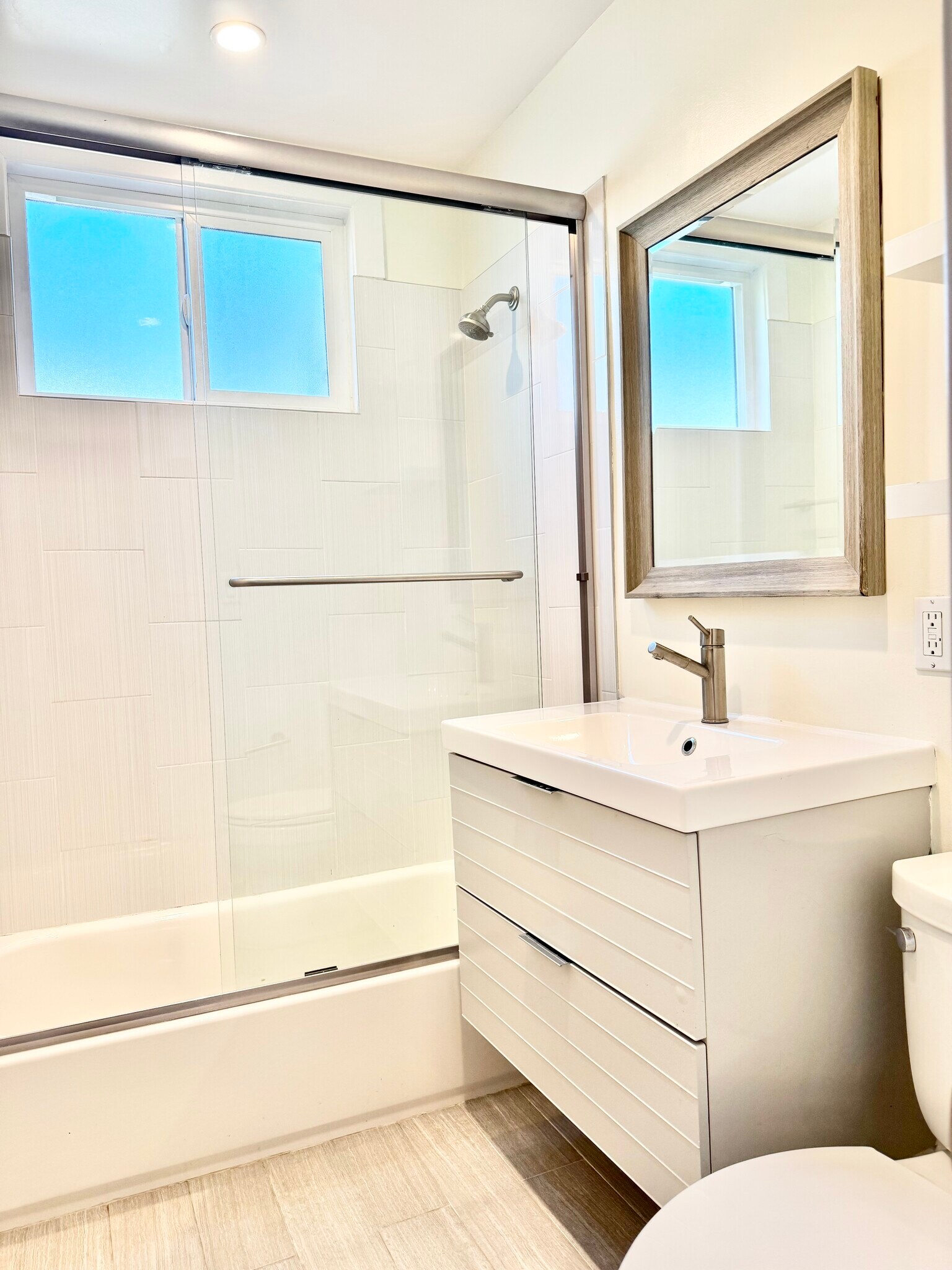 Building Photo - 1139 S Corning St