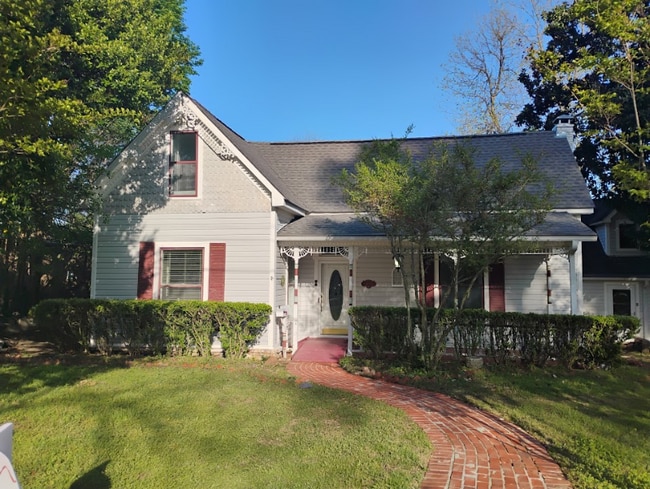 Building Photo - 504 N Newsom St