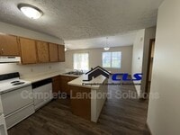 Building Photo - 563 Farrington St