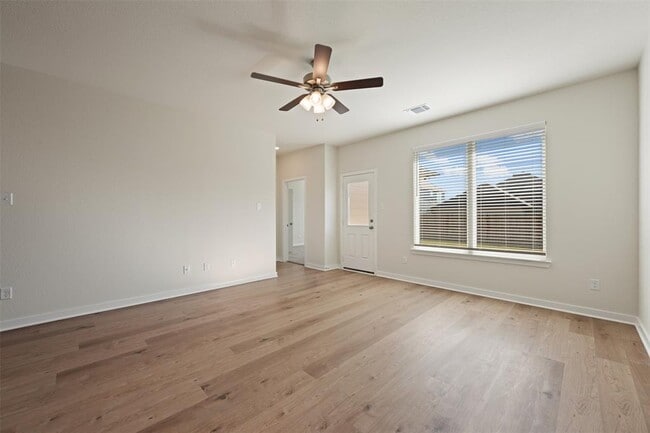 Building Photo - 109 Watch Hl