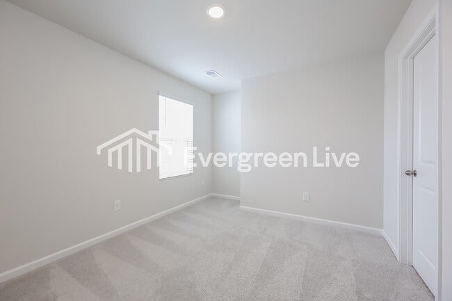 Building Photo - now