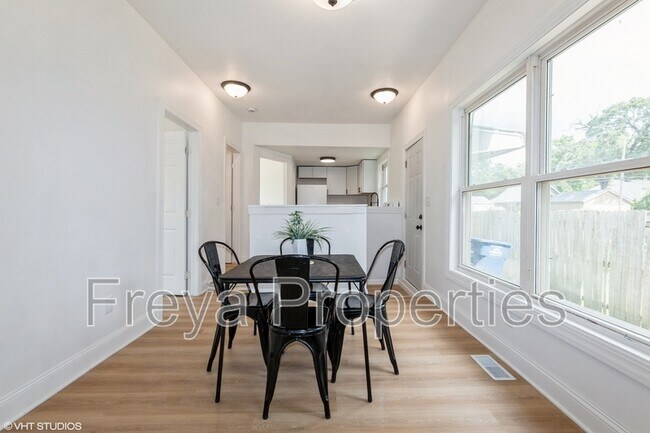 Building Photo - 1547 13th St