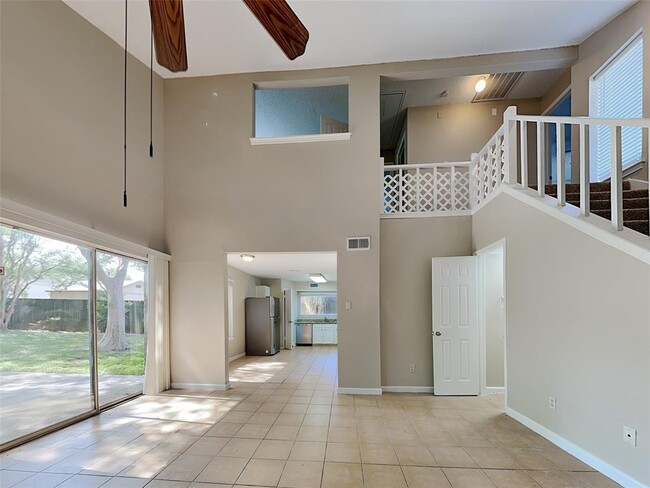 Building Photo - 8527 Woodland Willows Dr
