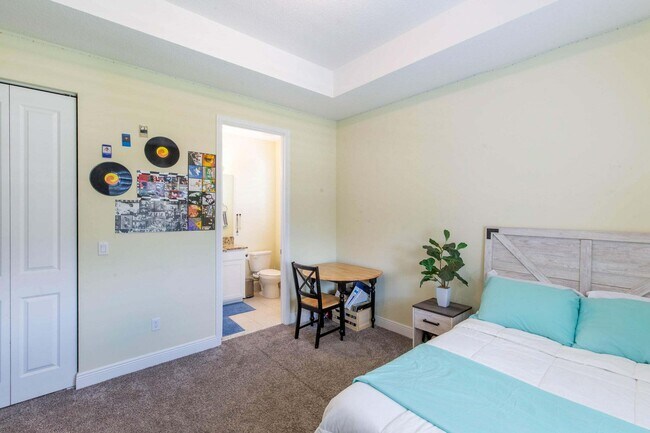 Building Photo - 7528 Moonrise Dr