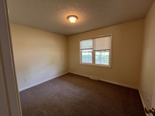 Building Photo - Ranch House in Bedford County-Hawkins Mill...