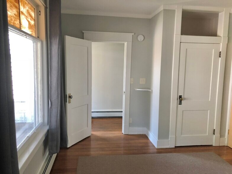 Building Photo - 2338 16th St