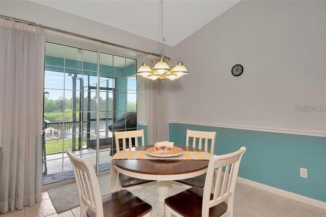 Building Photo - 2008 Proude St