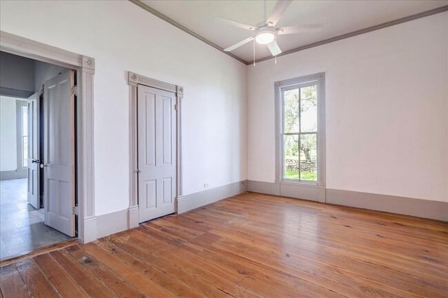 Building Photo - 6400 Cypress Rd