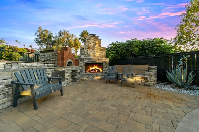 Building Photo - 1107 Shadowcrest Ln