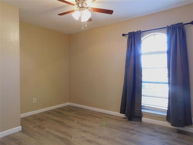 Building Photo - 5236 Nash Dr