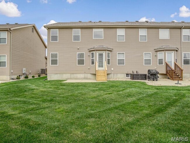 Building Photo - 863 Harbor Woods Dr