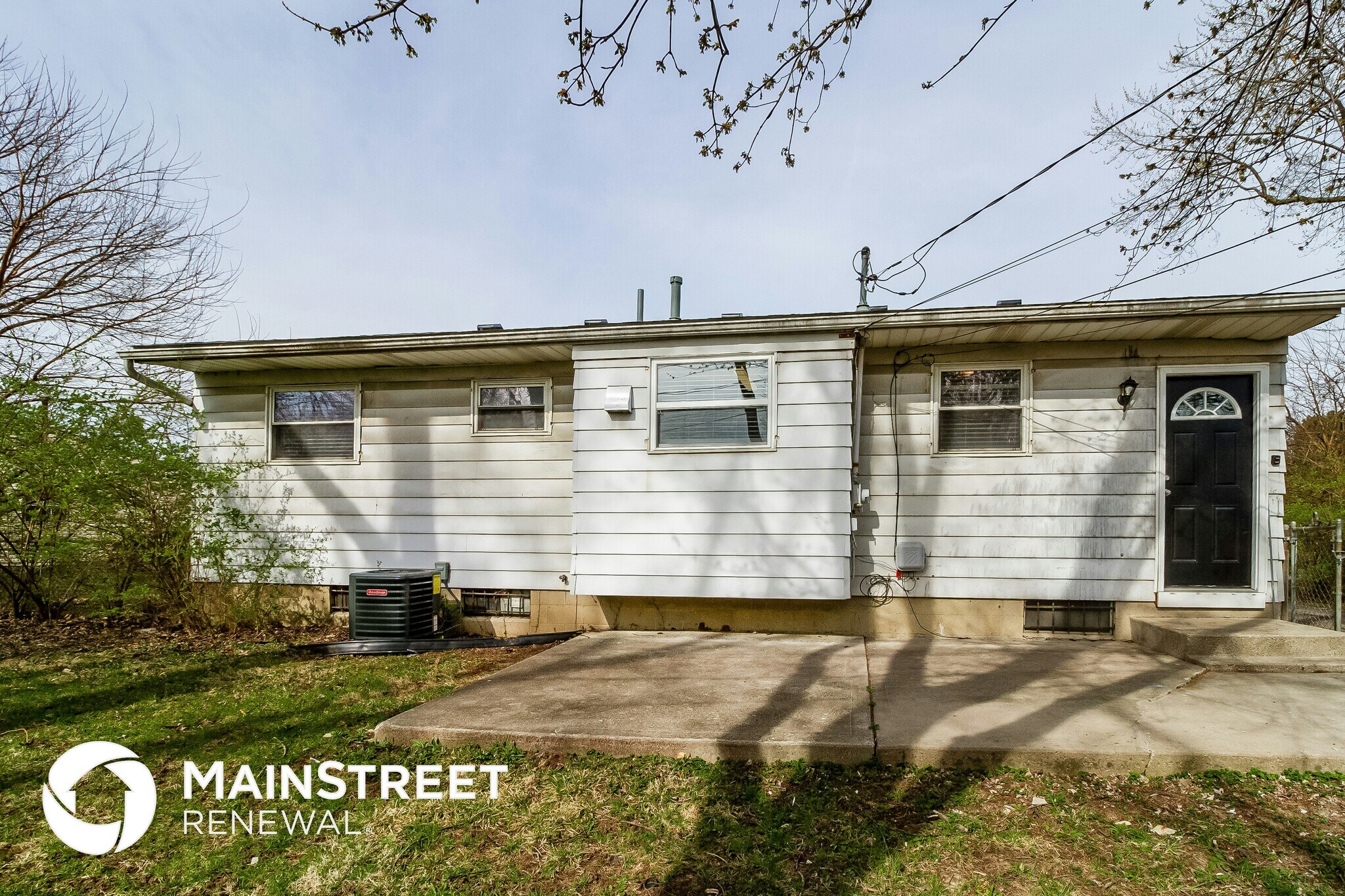 Building Photo - 1880 Queensrowe Pl