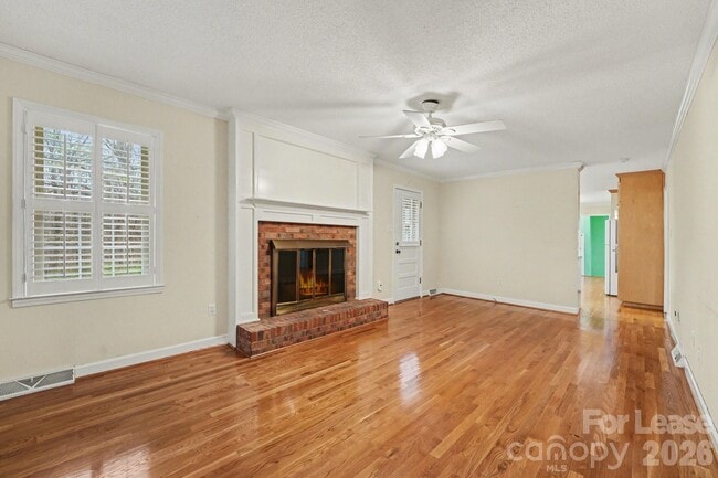 Building Photo - 11002 Harrisburg Rd