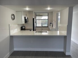 Building Photo - 1508 Whitehall Dr