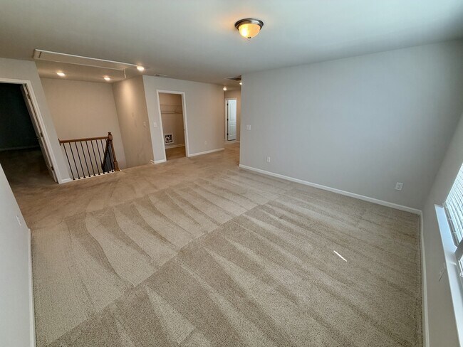 Building Photo - 540 Teversham Dr