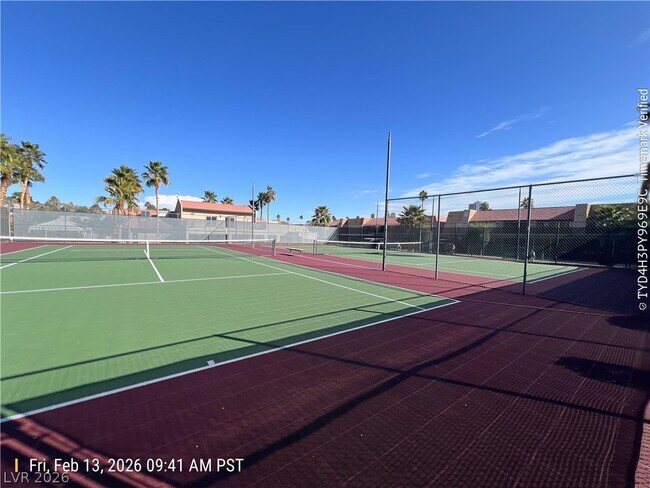 Building Photo - 5161 River Glen Dr