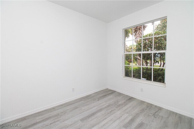 Building Photo - 3927 Aurora Ct