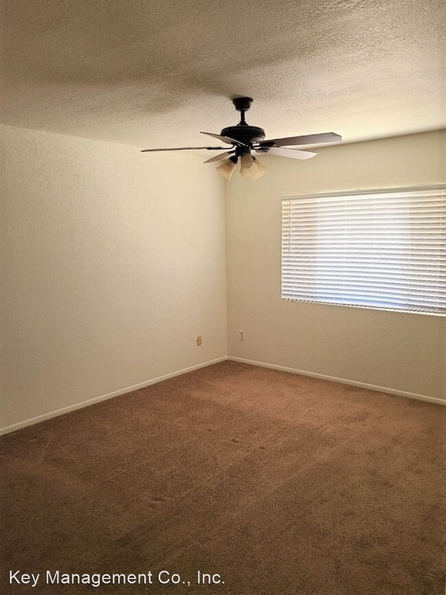 Building Photo - 3 br, 2 bath House - 4923 W. Christy Drive
