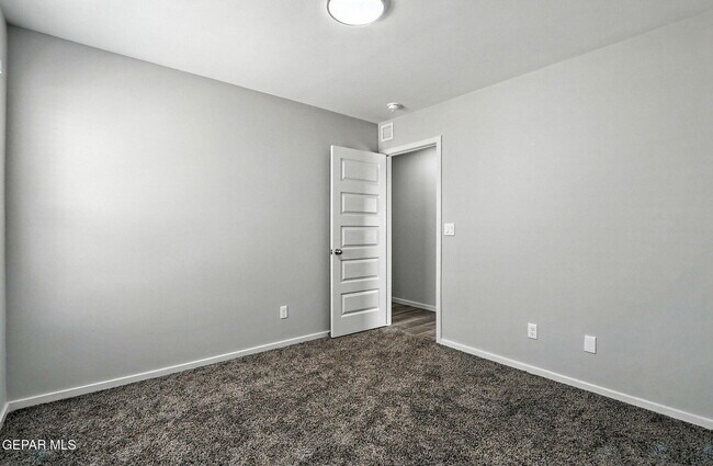 Building Photo - 837 Paseo Drusy Pl