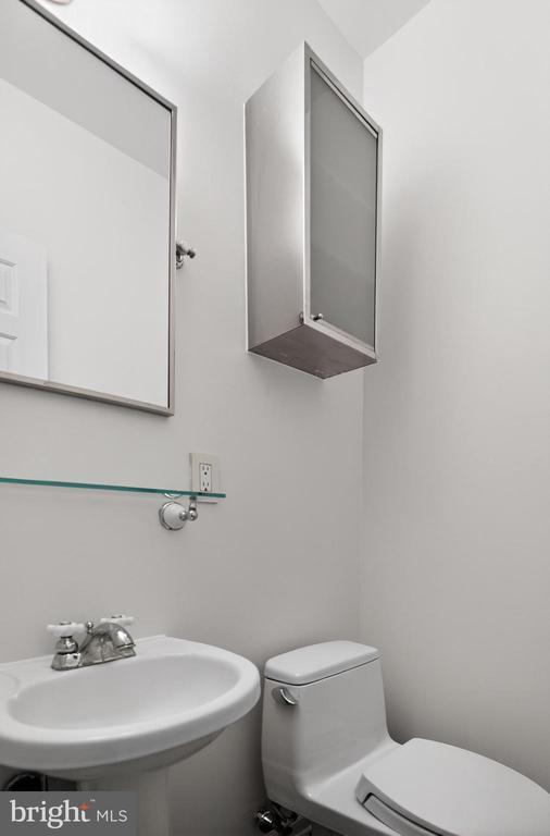 Building Photo - 275 S 3rd St