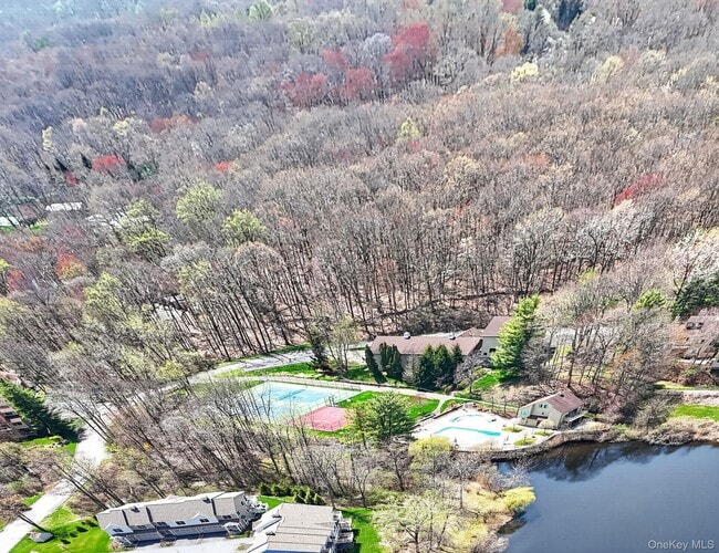 Building Photo - 280 Boulder Ridge Rd