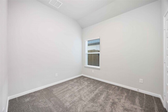 Building Photo - 11824 E Gate Dr