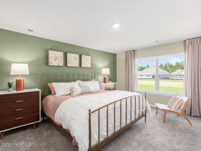 Building Photo - 5 Bedroom Home in Leland!