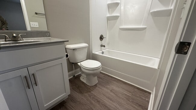 Building Photo - 1000 Henry Pl Blvd