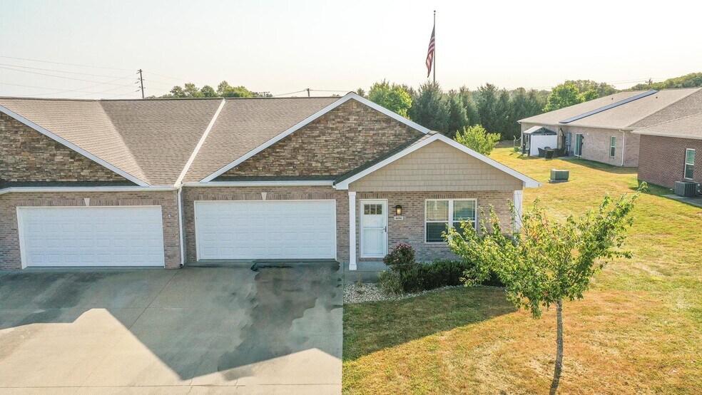 Building Photo - 4463 Downey St