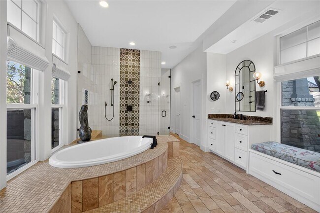 Building Photo - 3627 Stoneridge Rd