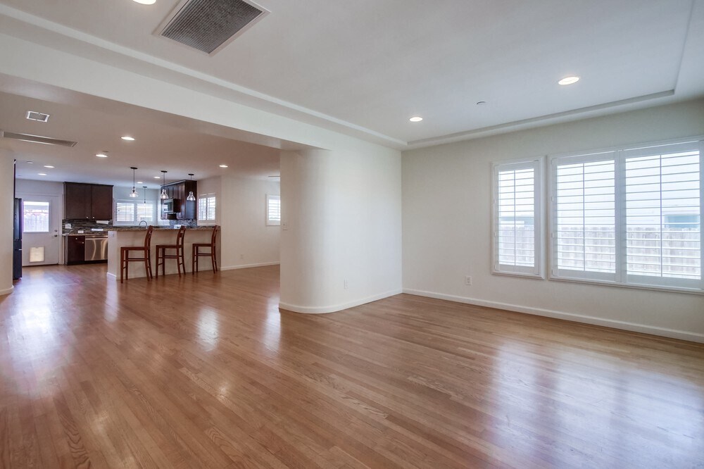 Building Photo - 4747 Rolando Blvd