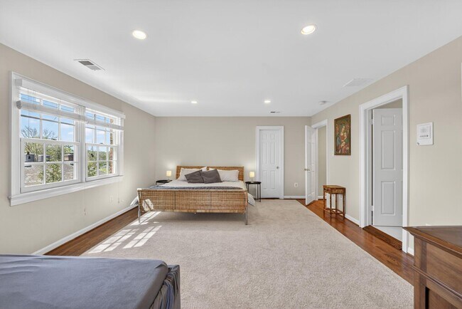 Building Photo - 5115 Cape Cod Ct